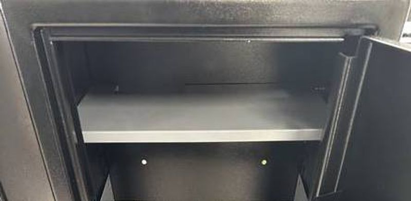 Extra hylla med utsparing till Franz Jäger 8/16